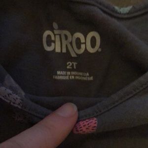 2T lot:shirt and dress with pockets